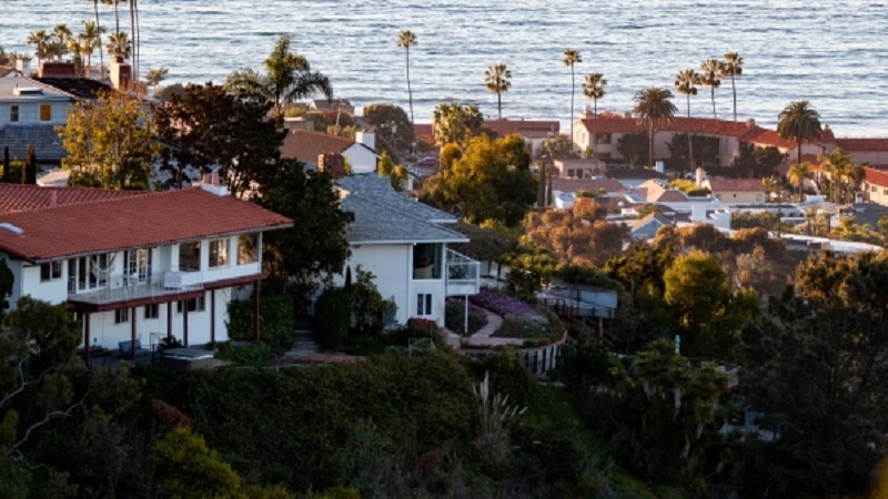 Enhancing Beachfront Homes: Paragon Builders’ Expertise in La Jolla