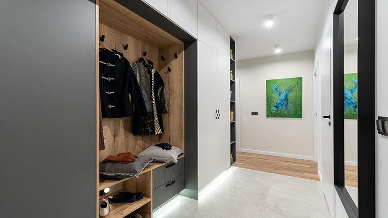 Pros and Cons of Bespoke Wardrobes for Your Home