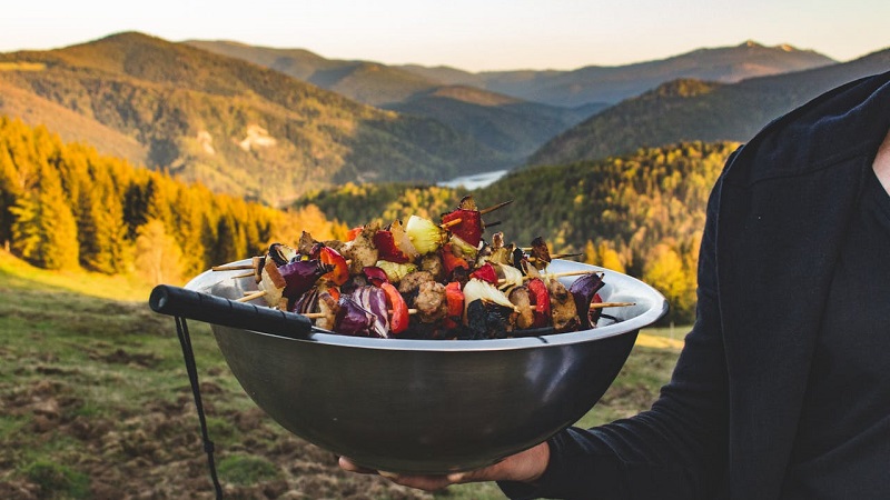 How to use Marshmallow Roasting Sticks for the Perfect BBQ Experience